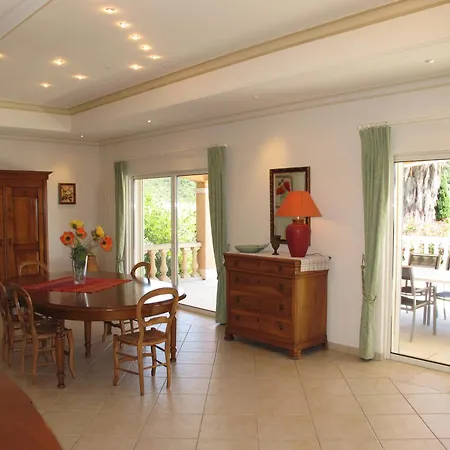 La Pinede Les Issambres Golf De Saint Tropez - Vue Panoramique De La Piscine *