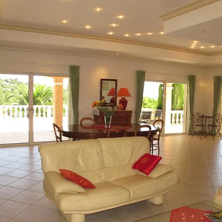 La Pinede Les Issambres Golf De Saint Tropez - Vue Panoramique De La Piscine Villa *